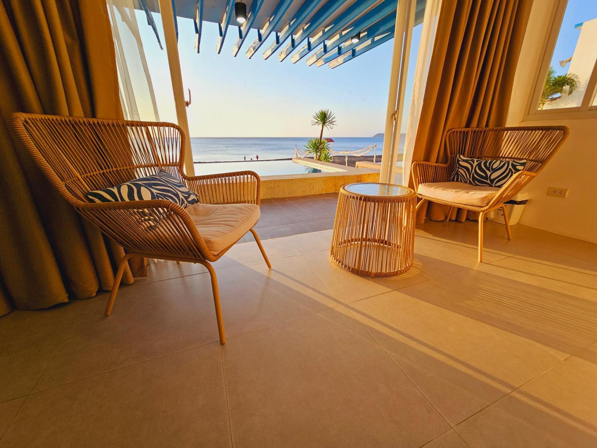 Blue Coast Beach Hotel Santa Ana  외부 사진